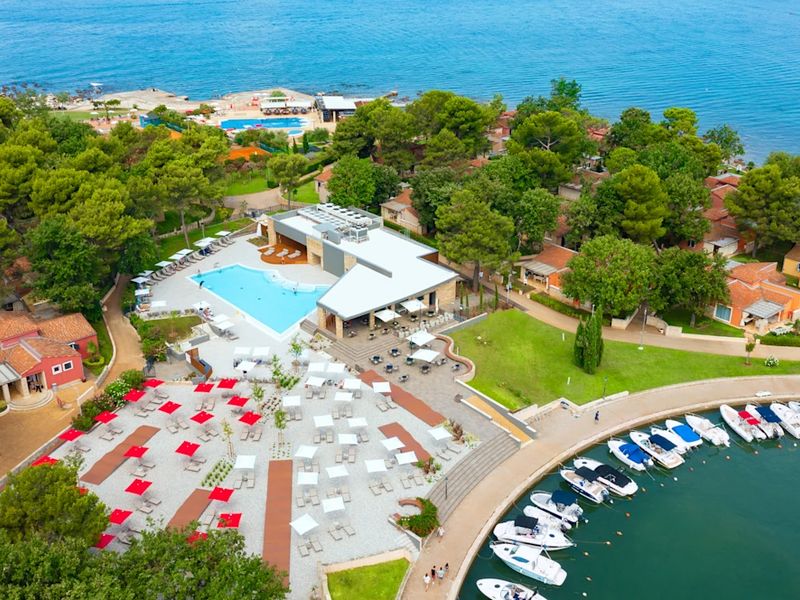 Istrian_Villas.jpg